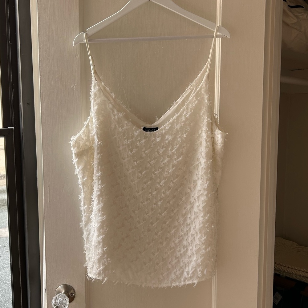 NBW 1 State White Eyelash Tank in XL